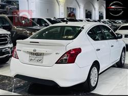 نيسان فيرسا